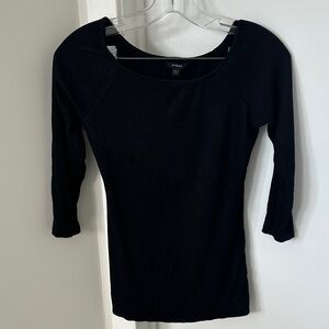 GUESS 3/4 Sleeve Black Scoop-Neck Ribbed Shirt